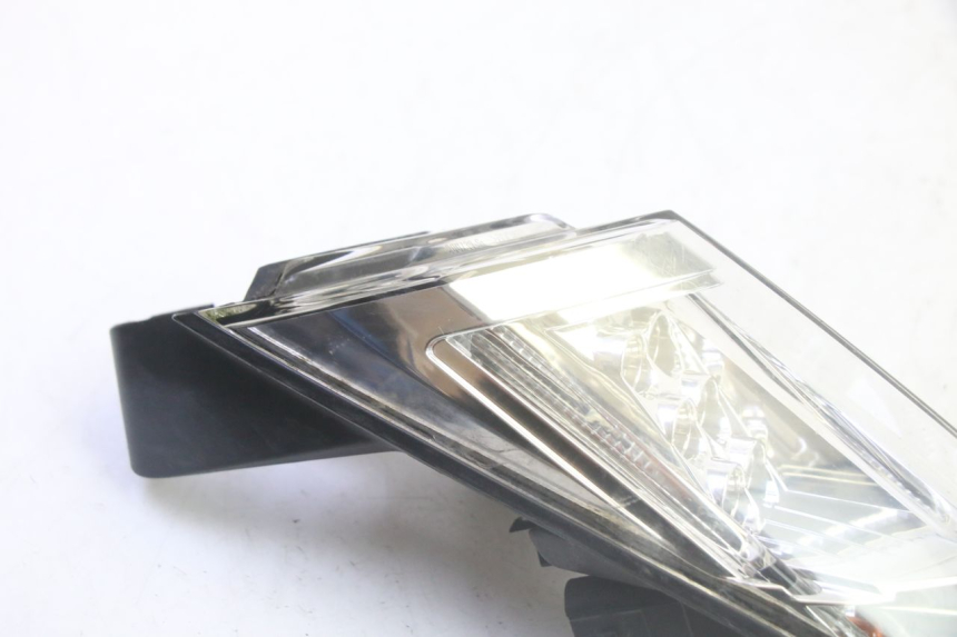 photo de FEU ARRIERE GAUCHE PEUGEOT SATELIS 125 (2013 - 2018)