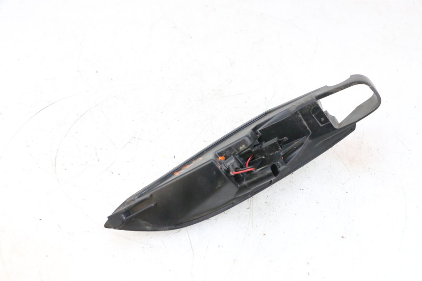 photo de FEU ARRIERE GAUCHE PEUGEOT SATELIS 125 (2013 - 2018) - Autre angle de vue