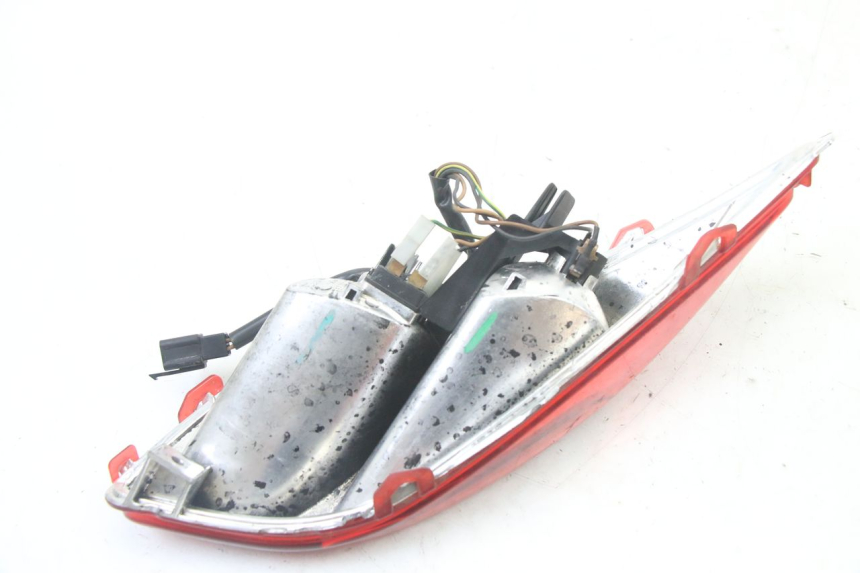 photo de FEU ARRIERE GAUCHE YAMAHA X-MAX XMAX 125 (2010 - 2014)