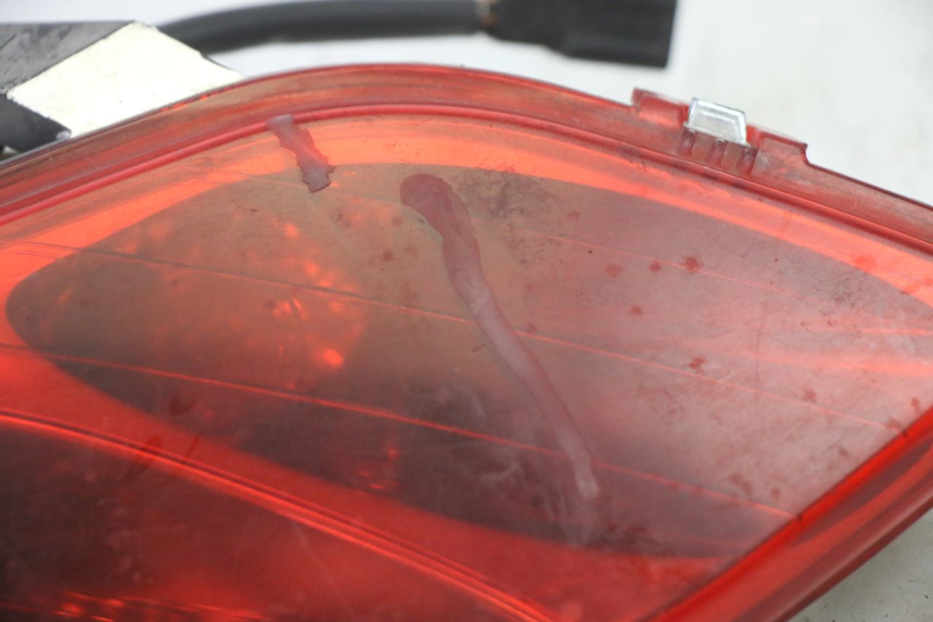 photo de FEU ARRIERE GAUCHE YAMAHA X-MAX XMAX 125 (2010 - 2014)