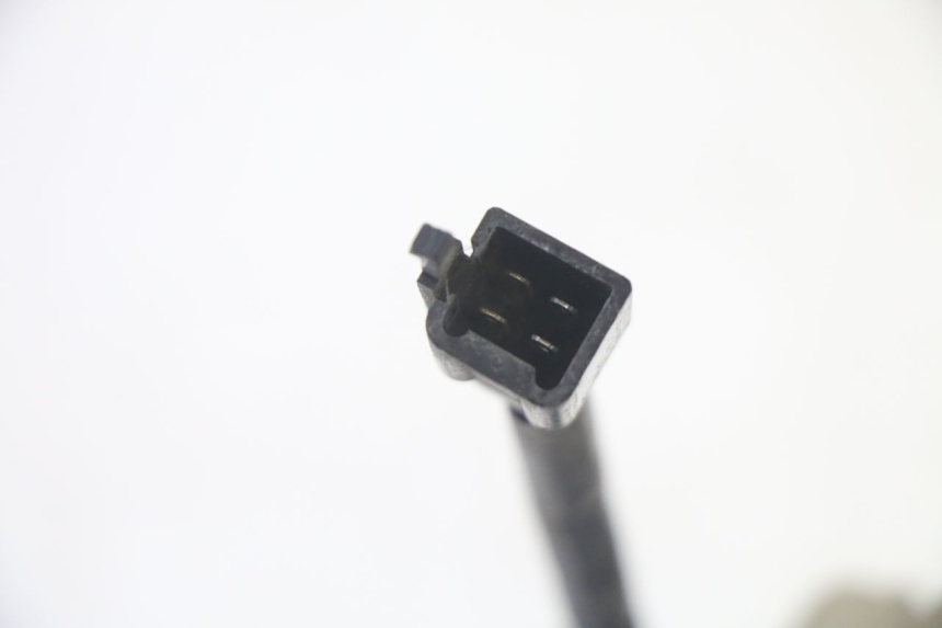 photo de FEU ARRIERE GAUCHE YAMAHA X-MAX XMAX 125 (2010 - 2014)