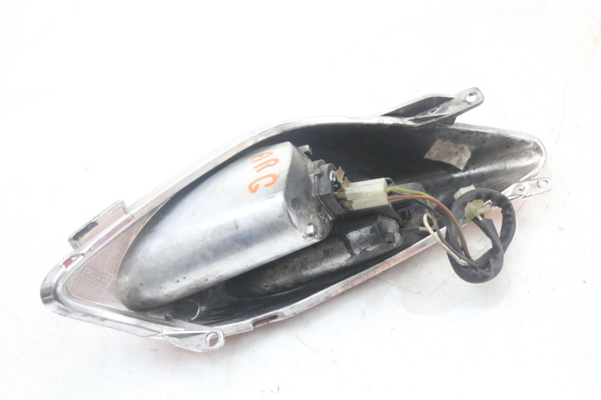 photo de FEU ARRIERE GAUCHE YAMAHA XMAX X-MAX 125 (2006 - 2009)