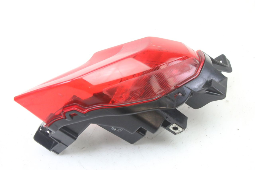 photo de FEU ARRIERE GAUCHE YAMAHA YP T-MAX TMAX 530 (2017 - 2020)