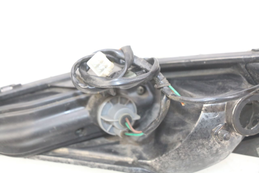 photo de FEU ARRIERE GAUCHE YAMASAKI YM T 125 (2015 - 2020)