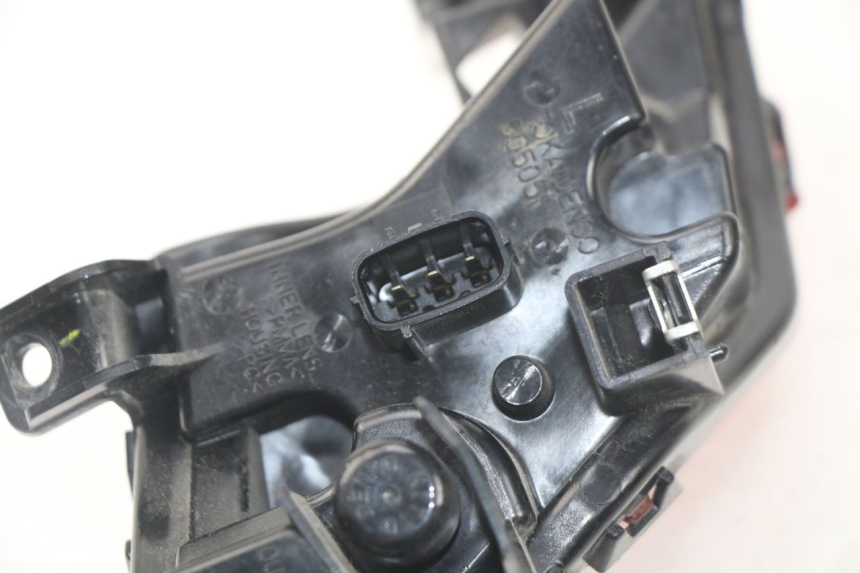 photo de FEU ARRIERE GAUCHE YAMAHA YP T-MAX TMAX 530 (2017 - 2020) - Vue d’ensemble