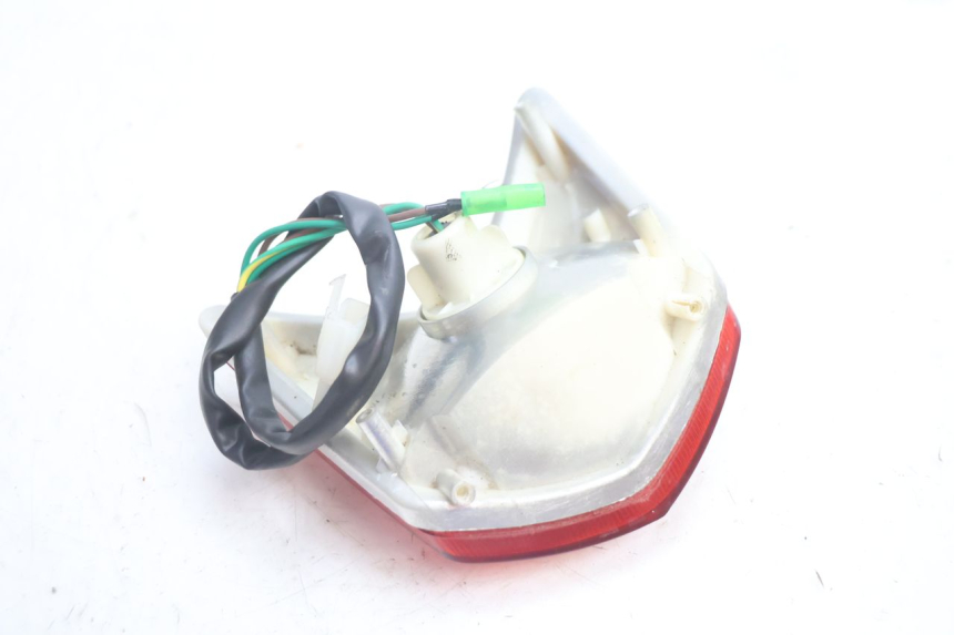 photo de FEU ARRIERE VASTRO GP 2T 50 (2013 - 2017) - Autre angle de vue