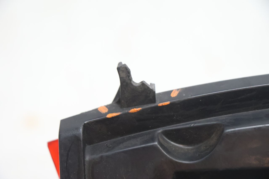 photo de FEU ARRIERE GILERA GP 800 (2007 - 2013) - Détails caractéristiques