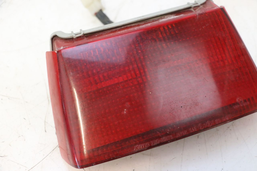 photo de FEU ARRIERE KAWASAKI GPX F ZX750F 750 (1986 - 1990) - Détail de la pièce