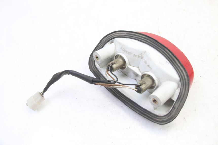 photo de FEU ARRIERE SUZUKI GS GSE 500 (2001 - 2003)