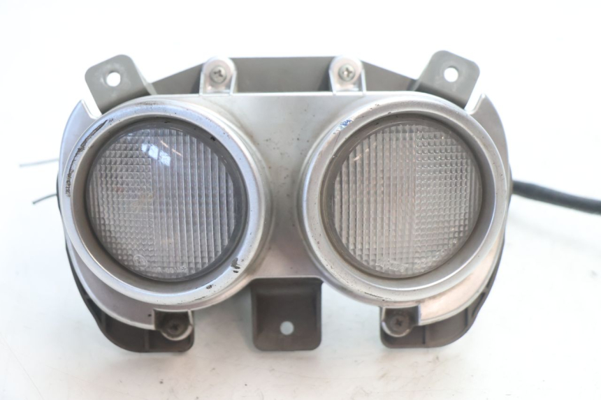 photo de FEU ARRIERE SUZUKI GSR 600 (2005 - 2012) - Détail de la pièce