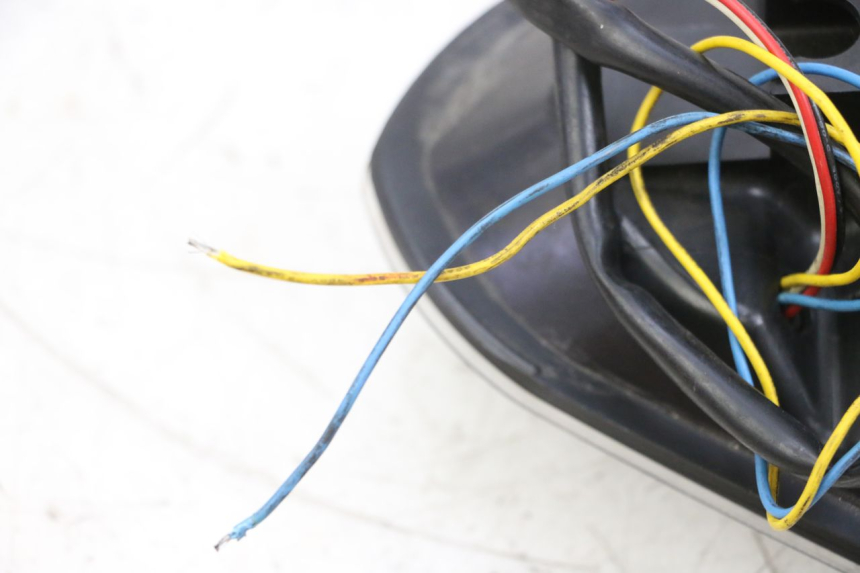 photo de FEU ARRIERE SUZUKI GSXR GSX-R 1000 (2003 - 2004) - Autre angle de vue