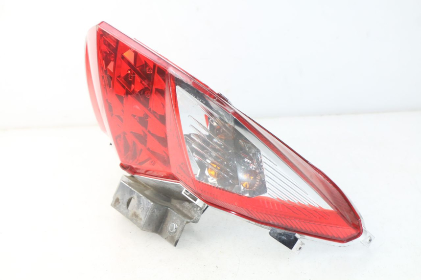 photo de FEU ARRIERE SYM GTS EFI ABS 125 (2012 - 2016)