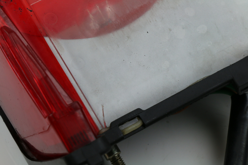 photo de FEU ARRIERE HONDA CBR F 600 (1996 - 1998) - Zoom état d’usage