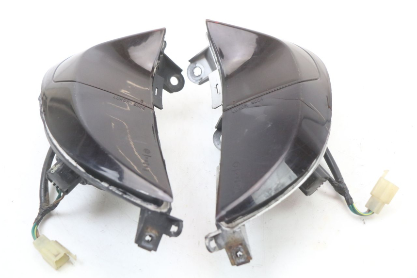 photo de FEU ARRIERE HONDA FES PANTHEON 2T 125 (1998 - 2002)