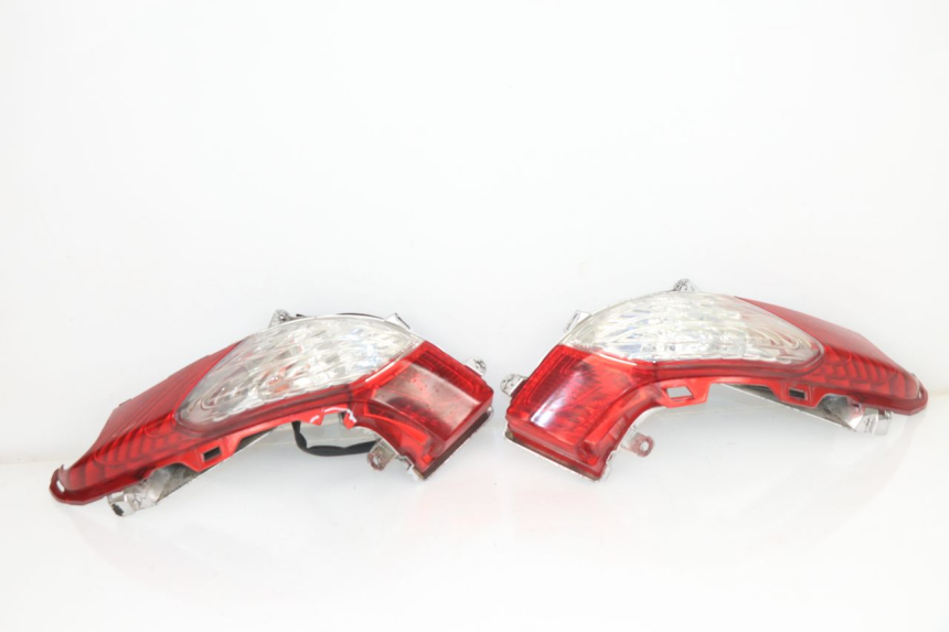 photo de FEU ARRIERE HONDA FES S-WING SWING ABS 125 (2007 - 2015)