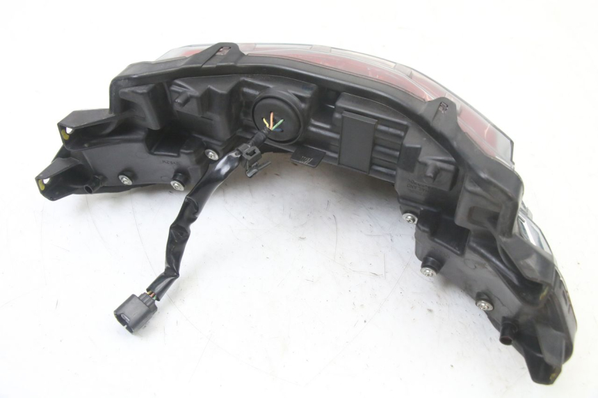 photo de FEU ARRIERE HONDA FORZA 125 (2021 - 2025)