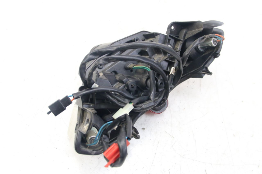 photo de FEU ARRIERE HONDA VISION NSC R 50 (2013 - 2015)