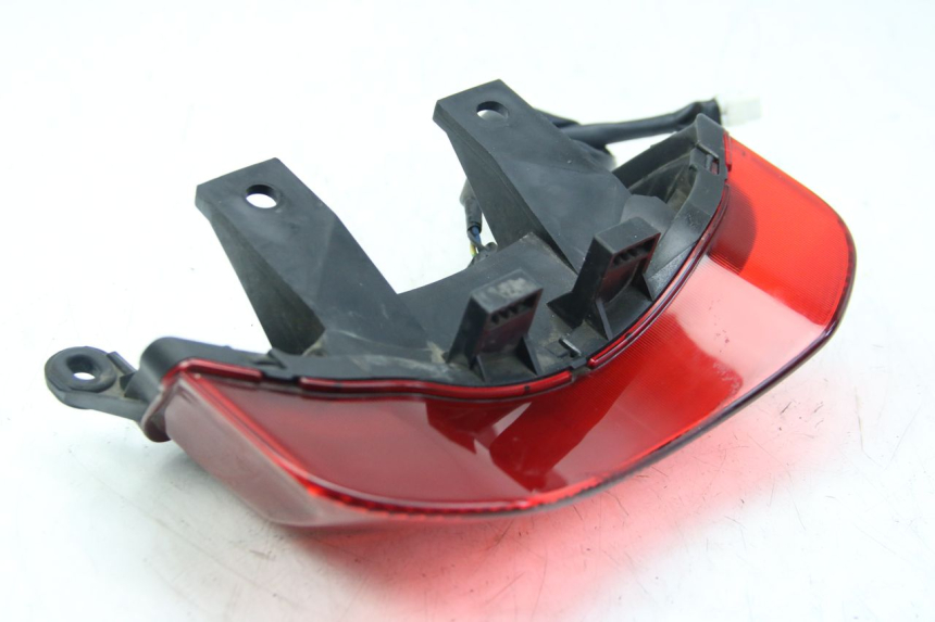 photo de FEU ARRIERE YAMAHA HW XENTER 125 (2011 - 2017) - Gros plan technique