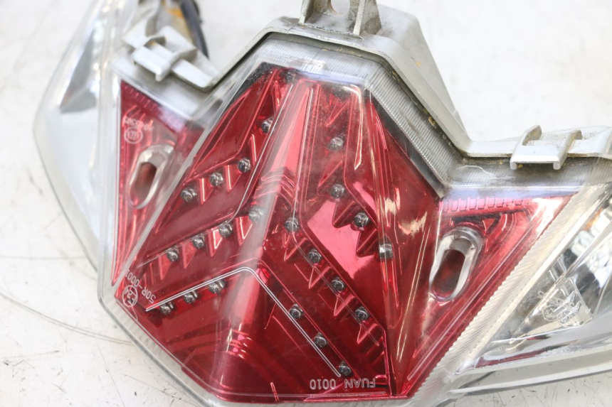 photo de FEU ARRIERE SYM JET 14 4T 50 (2018 - 2022) - Points de fixation