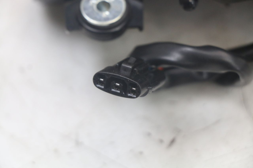 photo de FEU ARRIERE KAWASAKI ER-6 ER6 N 650 (2012 - 2016)