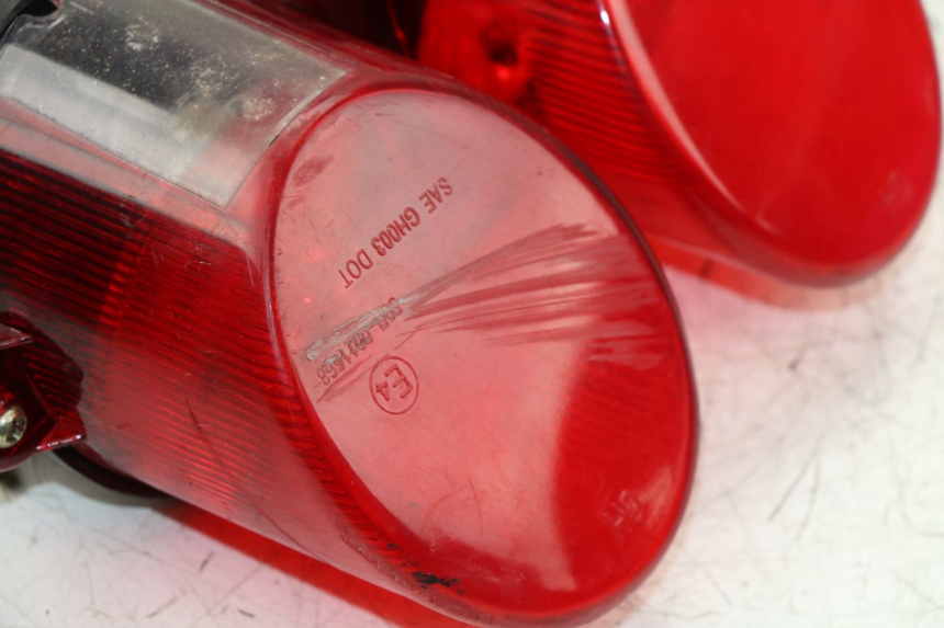 photo de FEU ARRIERE KINROAD XT125-19 ROAD KING 125 (2010 - 2012) - Zoom état d’usage