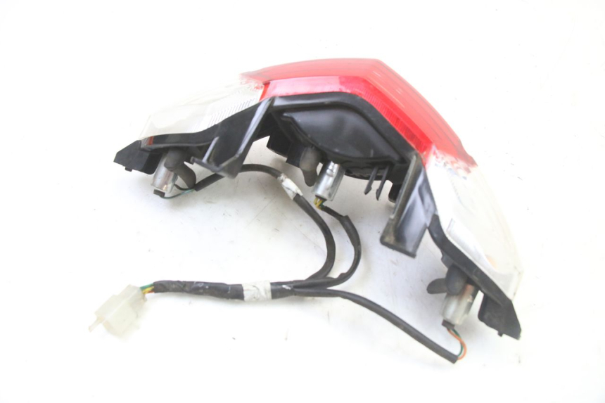 photo de FEU ARRIERE PEUGEOT KISBEE 2T 50 (2010 - 2017)