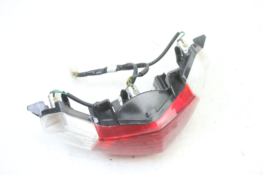 photo de FEU ARRIERE PEUGEOT KISBEE 2T 50 (2010 - 2017)