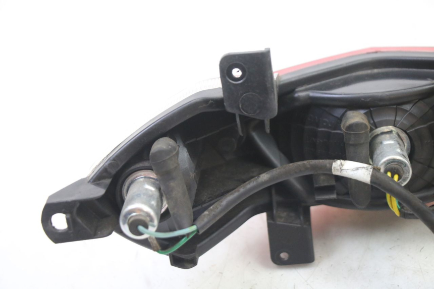 photo de FEU ARRIERE PEUGEOT KISBEE 2T 50 (2010 - 2017)