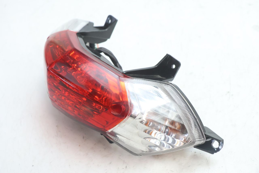 photo de FEU ARRIERE PEUGEOT KISBEE 2T 50 (2018 - 2022) - Zoom état d’usage