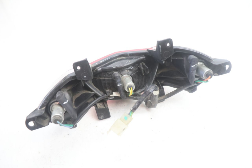 photo de FEU ARRIERE PEUGEOT KISBEE 4T 50 (2018 - 2022) - Gros plan technique