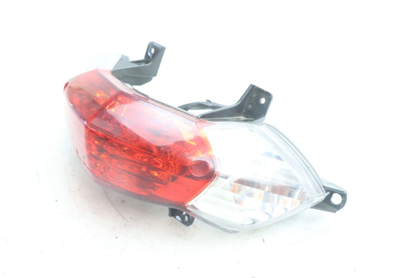 photo de FEU ARRIERE PEUGEOT KISBEE 4T 50 (2010 - 2017) - Autre angle de vue