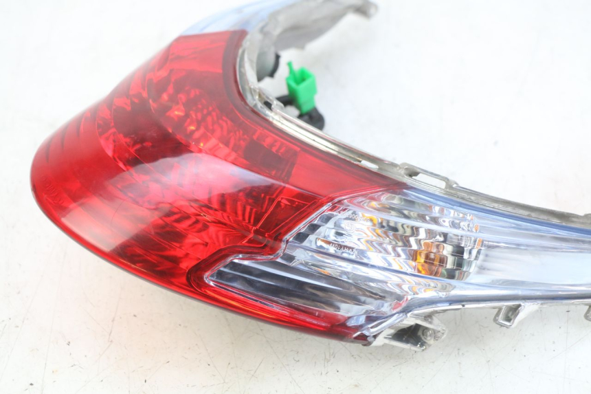 photo de FEU ARRIERE KYMCO AGILITY 16+ 4T 50 (2018 - 2023)