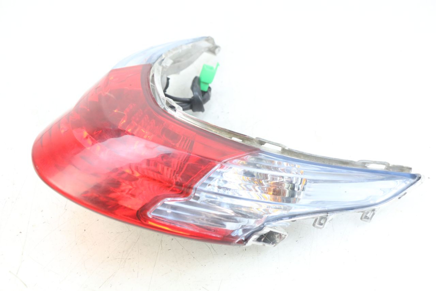 photo de FEU ARRIERE KYMCO AGILITY 16+ 4T 50 (2018 - 2023)
