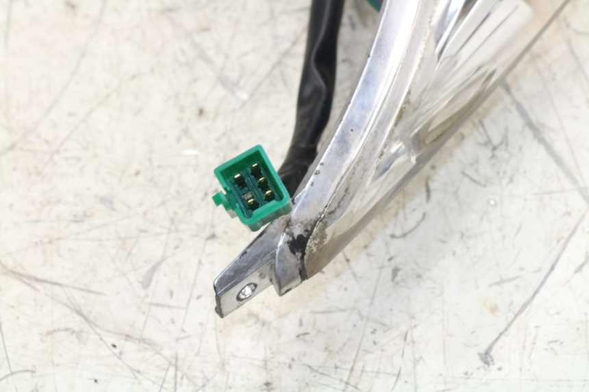 photo de FEU ARRIERE KYMCO AGILITY RS 4T 50 (2009 - 2013) - Gros plan technique