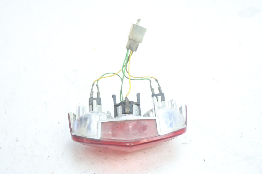 photo de FEU ARRIERE PEUGEOT LUDIX 50 (2005 - 2007) - Gros plan technique