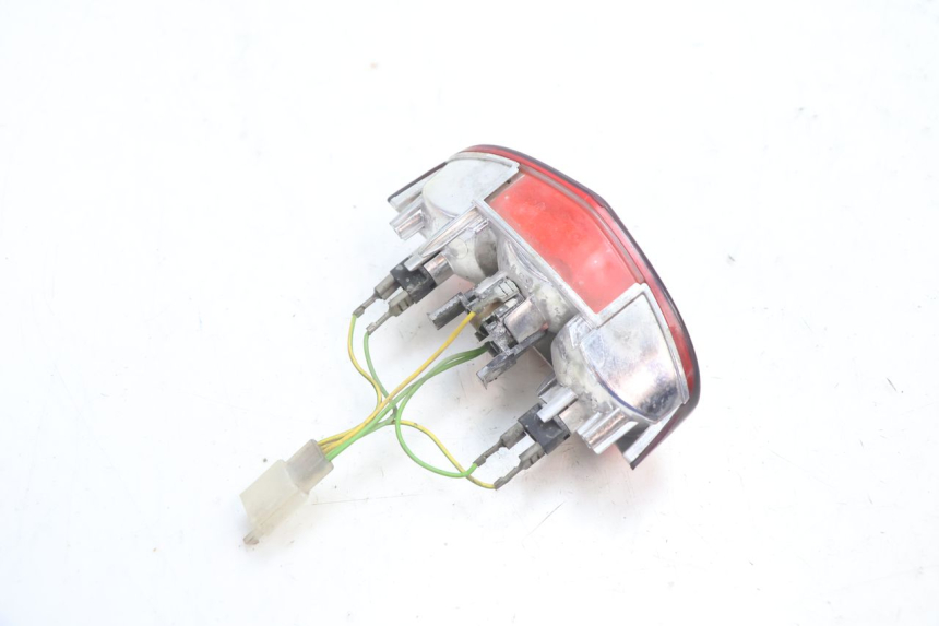 photo de FEU ARRIERE PEUGEOT LUDIX ONE 50 (2004 - 2013) - Autre angle de vue