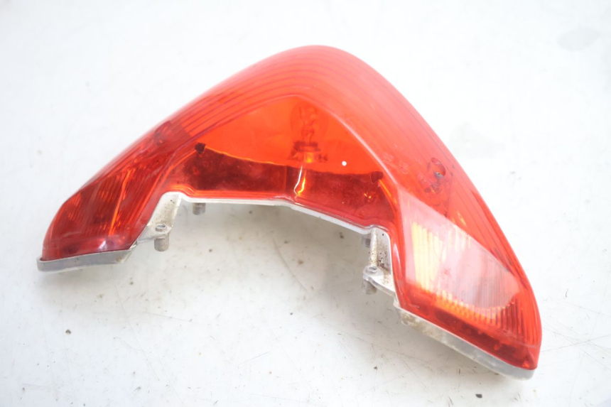 photo de FEU ARRIERE MBK MACH G AC 50 (2002 - 2014) - Zoom état d’usage