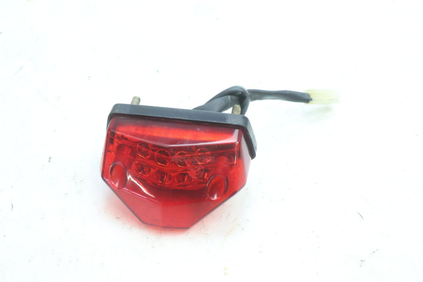 photo de FEU ARRIERE RIEJU MRT PRO SUPERMOTARD 50 (2007 - 2018) - Zoom état d’usage