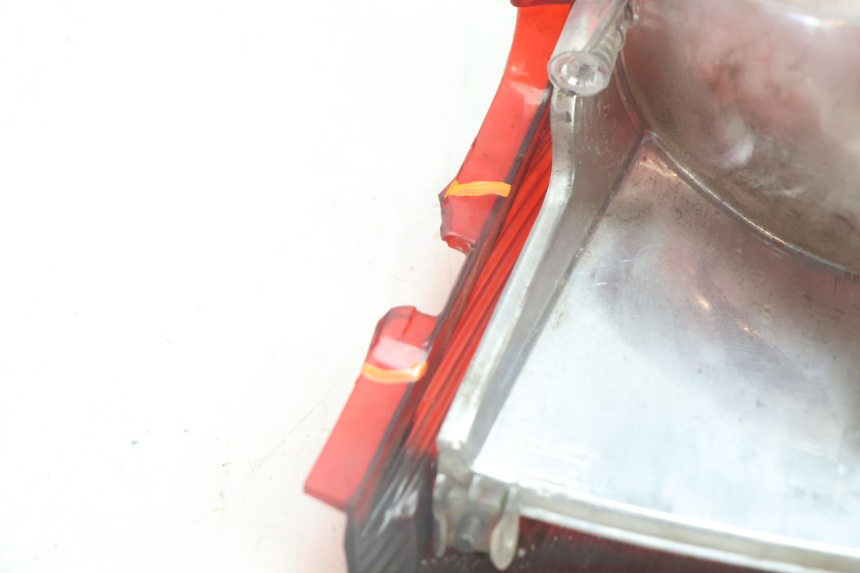 photo de FEU ARRIERE YAMAHA NEO'S NEOS 2T 50 (1998 - 2007) - Marquages et références