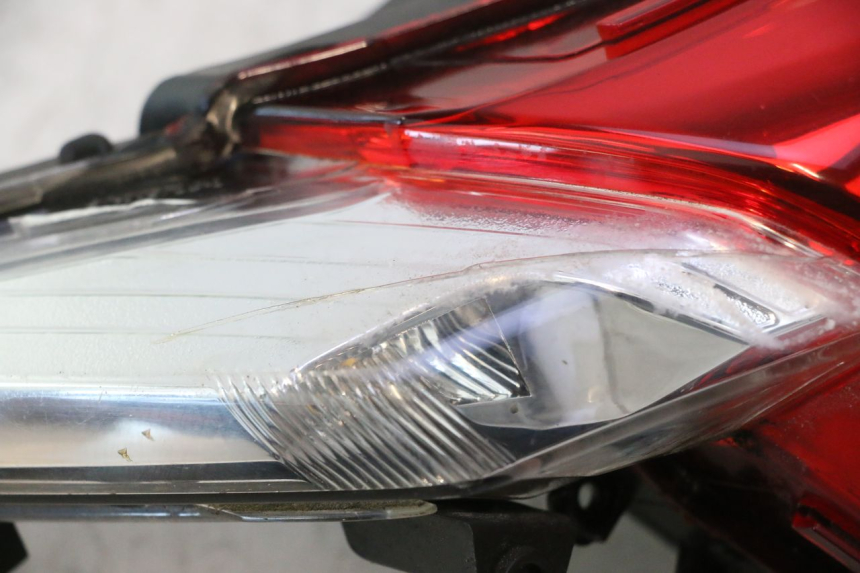 photo de FEU ARRIERE KYMCO LIKE 4T 50 (2019 - 2025) - Gros plan technique