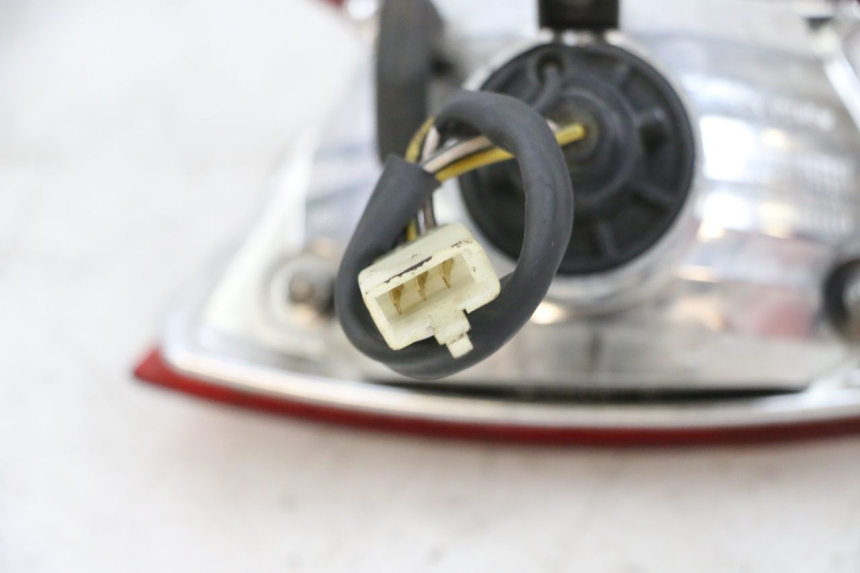 photo de FEU ARRIERE PIAGGIO NEW TYPHOON 50 (2018 - 2021) - Points de fixation