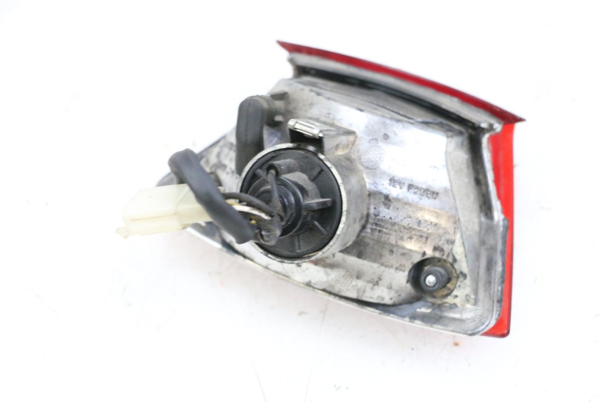 photo de FEU ARRIERE PIAGGIO NEW TYPHOON 50 (2018 - 2021) - Gros plan technique