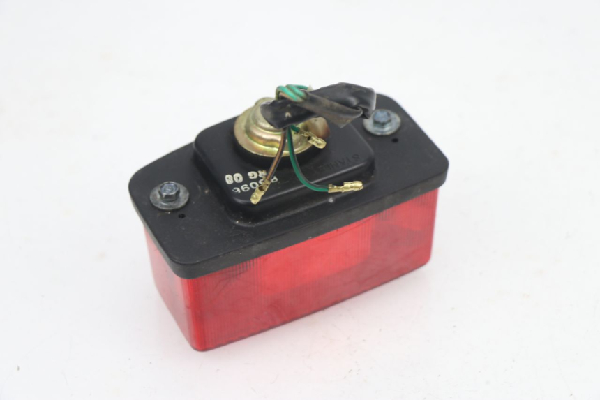 photo de FEU ARRIERE HONDA NPS ZOOMER 50 (2004 - 2013) - Autre angle de vue