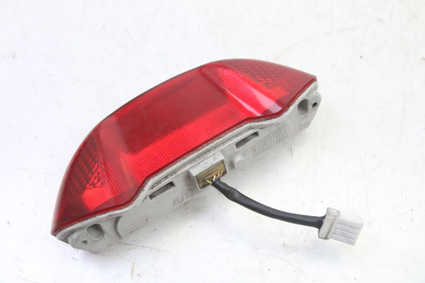photo de FEU ARRIERE PIAGGIO NRG POWER PUREJET 50 (2018 - 2021)