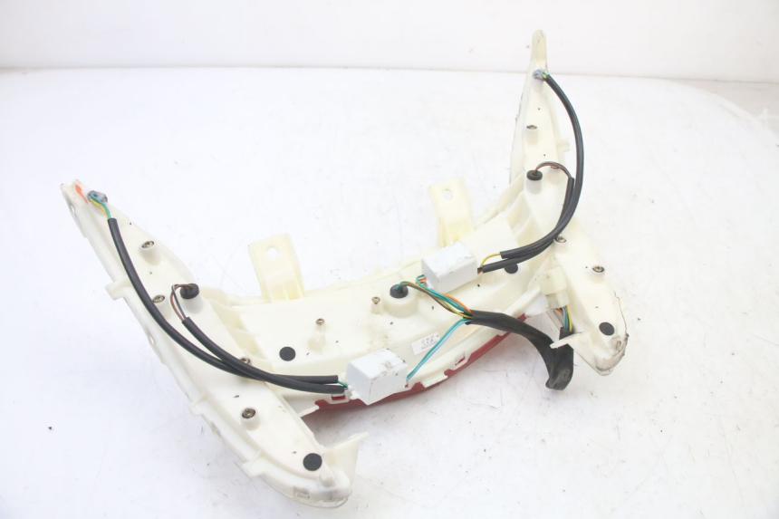 photo de FEU ARRIERE PEUGEOT CITYSTAR 2T 50 (2018 - 2021)