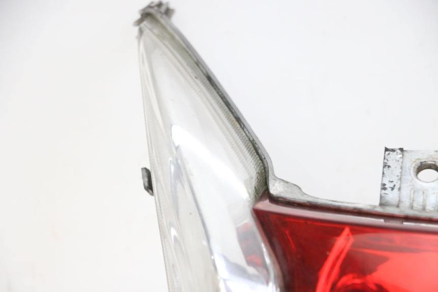photo de FEU ARRIERE PEUGEOT CITYSTAR 50 (2013 - 2017)
