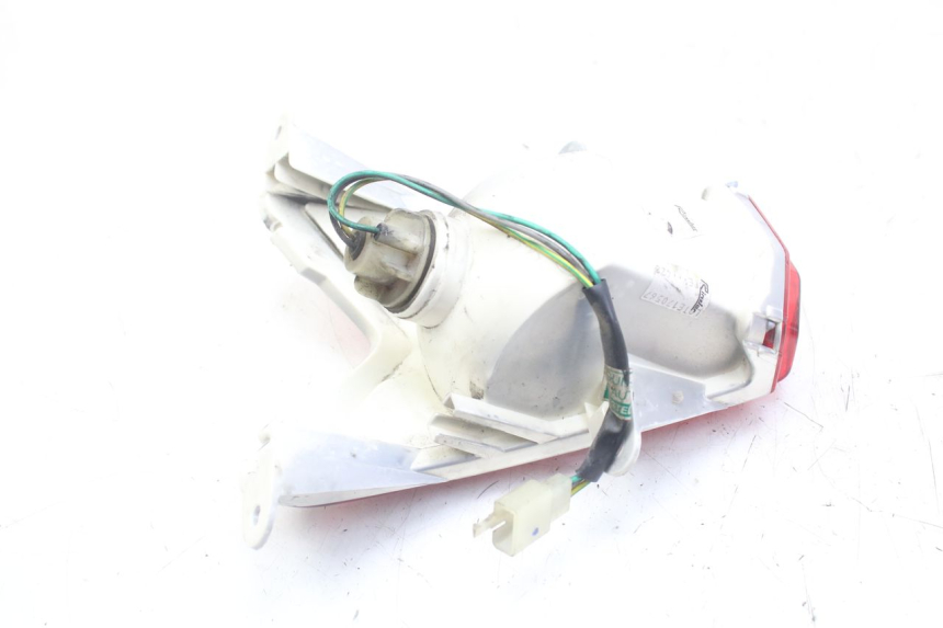 photo de FEU ARRIERE PEUGEOT GEOPOLIS RS 125 (2007 - 2009)