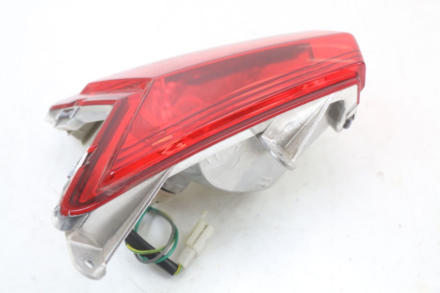 photo de FEU ARRIERE PEUGEOT GEOPOLIS RS 125 (2007 - 2009)