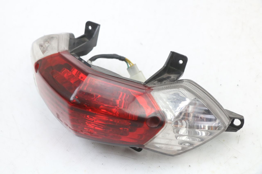 photo de FEU ARRIERE PEUGEOT KISBEE 2T 50 (2018 - 2022)