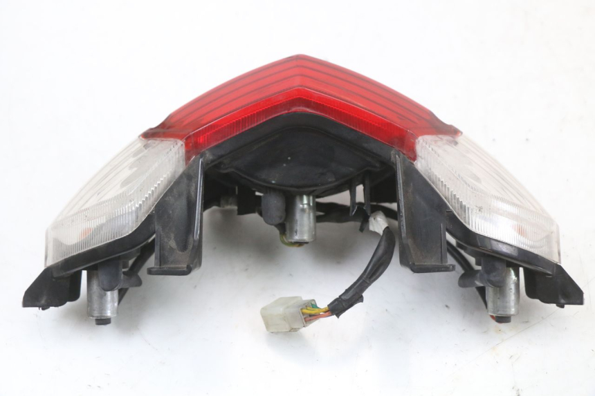 photo de FEU ARRIERE PEUGEOT KISBEE 2T 50 (2018 - 2022)